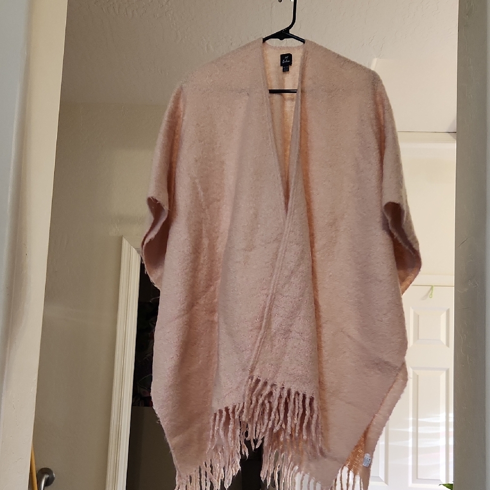 Echo Blush Pink Fringed Poncho